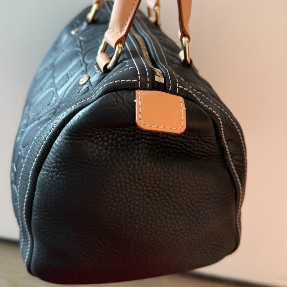 Carolina Herrera Black Andy 7 with Tan Handles - Picture 6 of 15